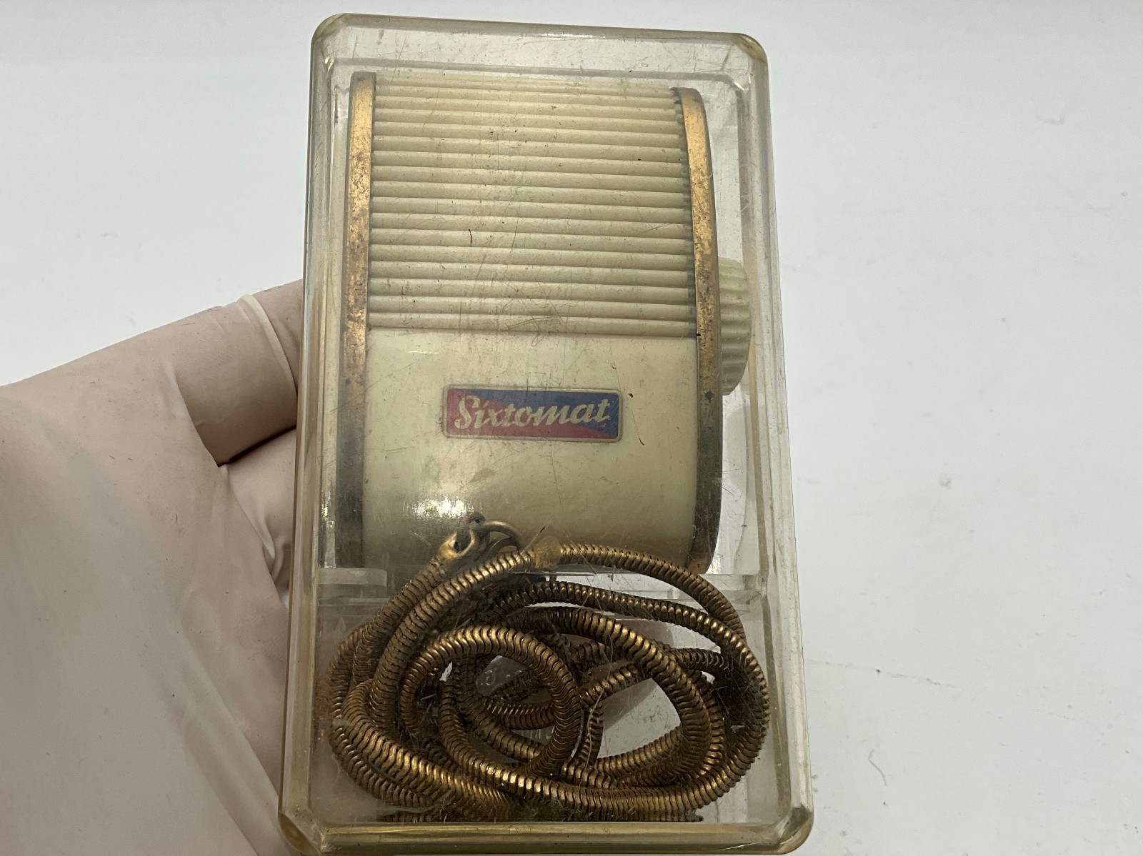 Gossen Sixtomat selenium light meter with Color Finder & chain – with Gossen box