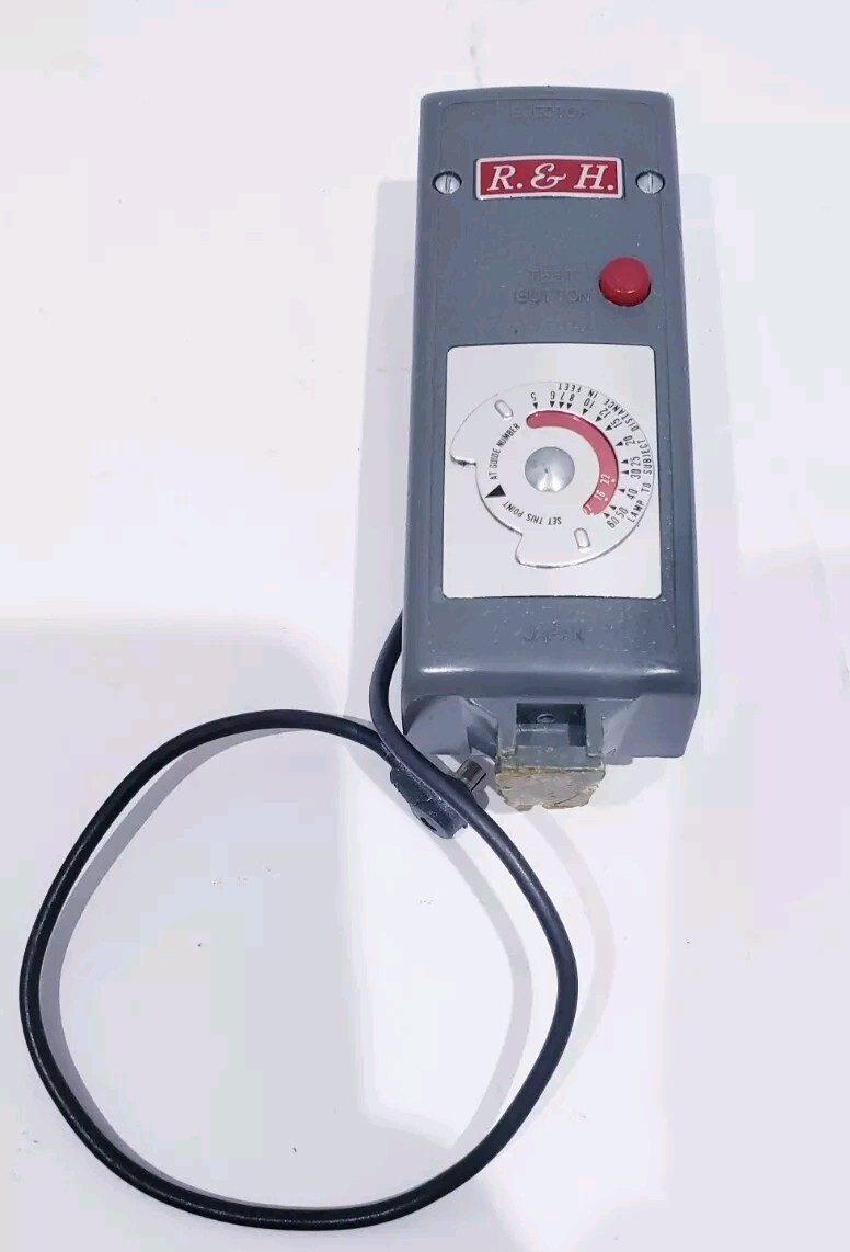 Vintage R & H Multiflector Flash AG-1 M2 No.5