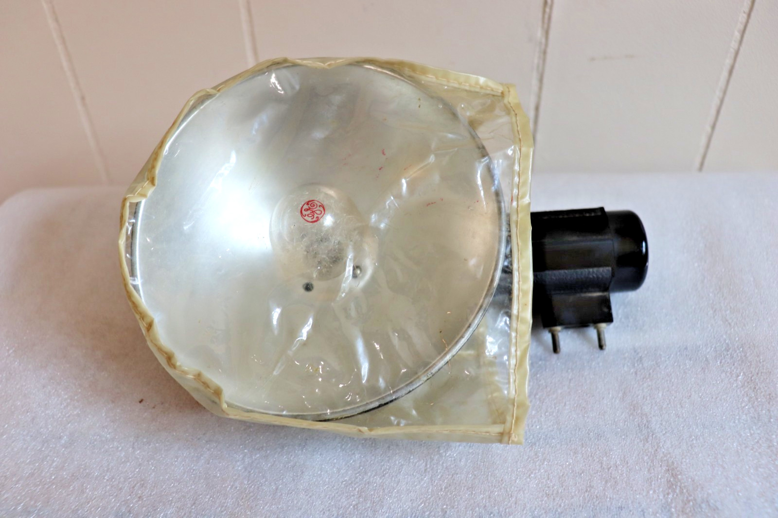 Vintage Argus Flash Bulb Unit For Camera – No Battery – Untested