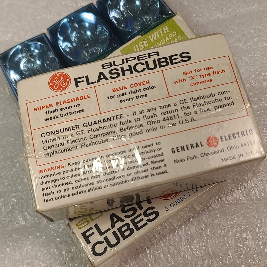 New Old Stock General Electric Flash Cubes Set Of 3 Packs Or 36 Flashes