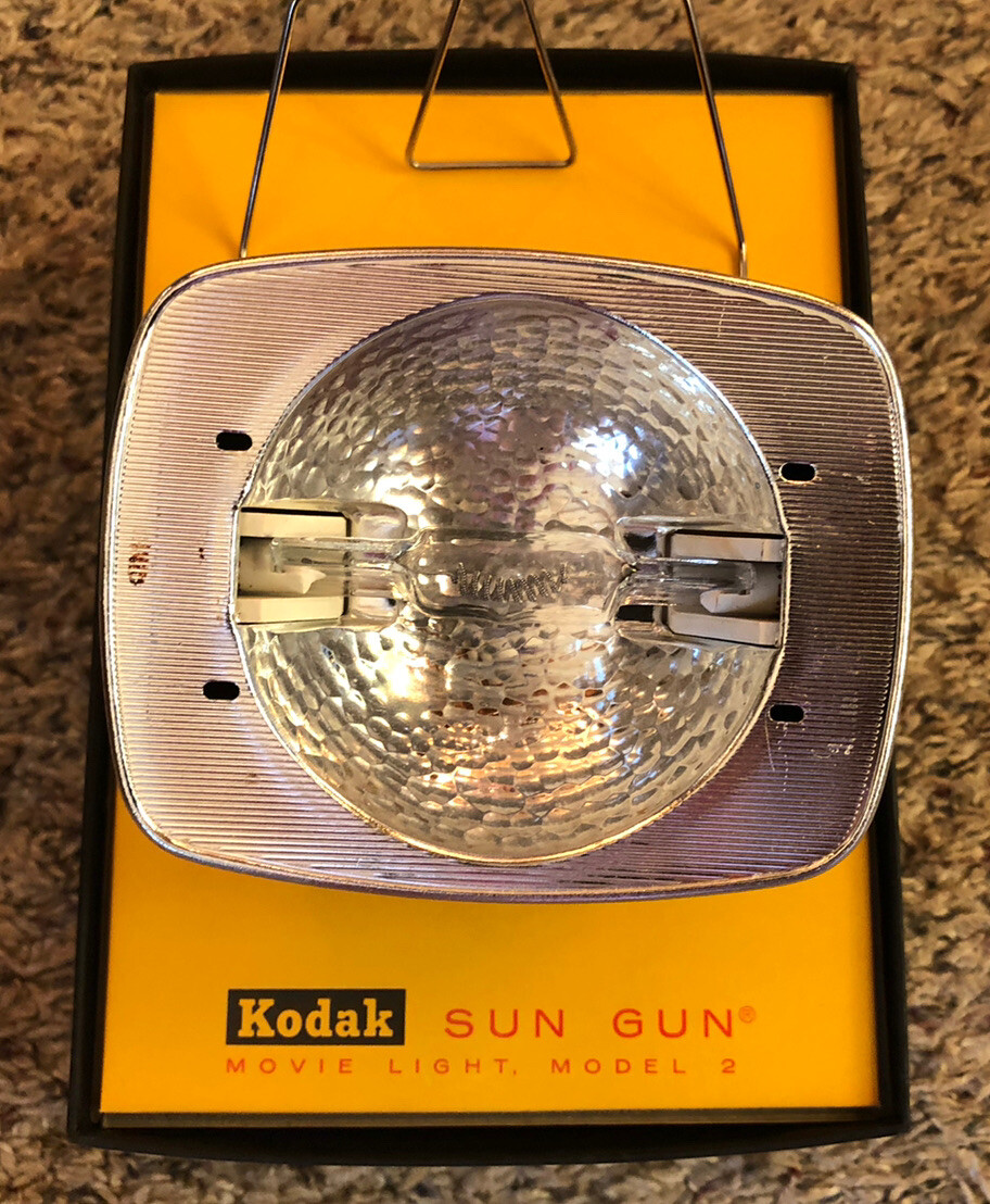 Vintage KODAK Sun Gun Movie Light-Model 2 -Original Box – Tested- Works great
