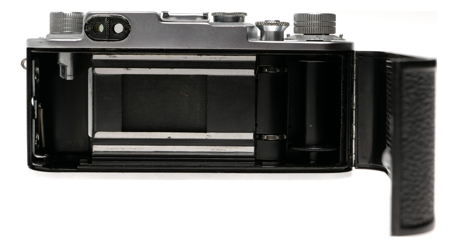 Tanack IV-S Rangefinder Camera with Tanar 50mm f/2.8 Lens