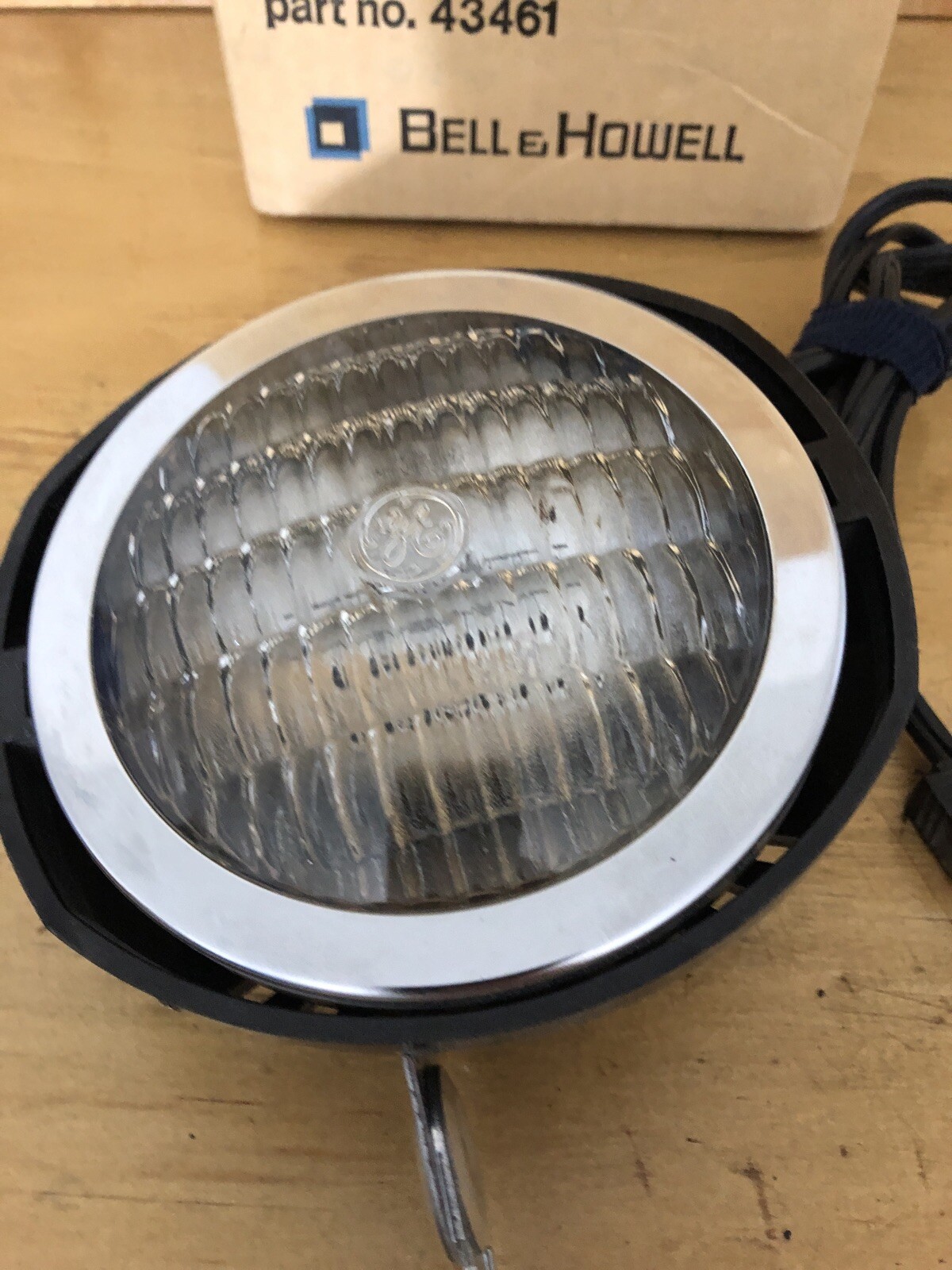 Bell & Howell Super 8 Movie Light Part # 43461 For Use With DWA Lamp Tested Work