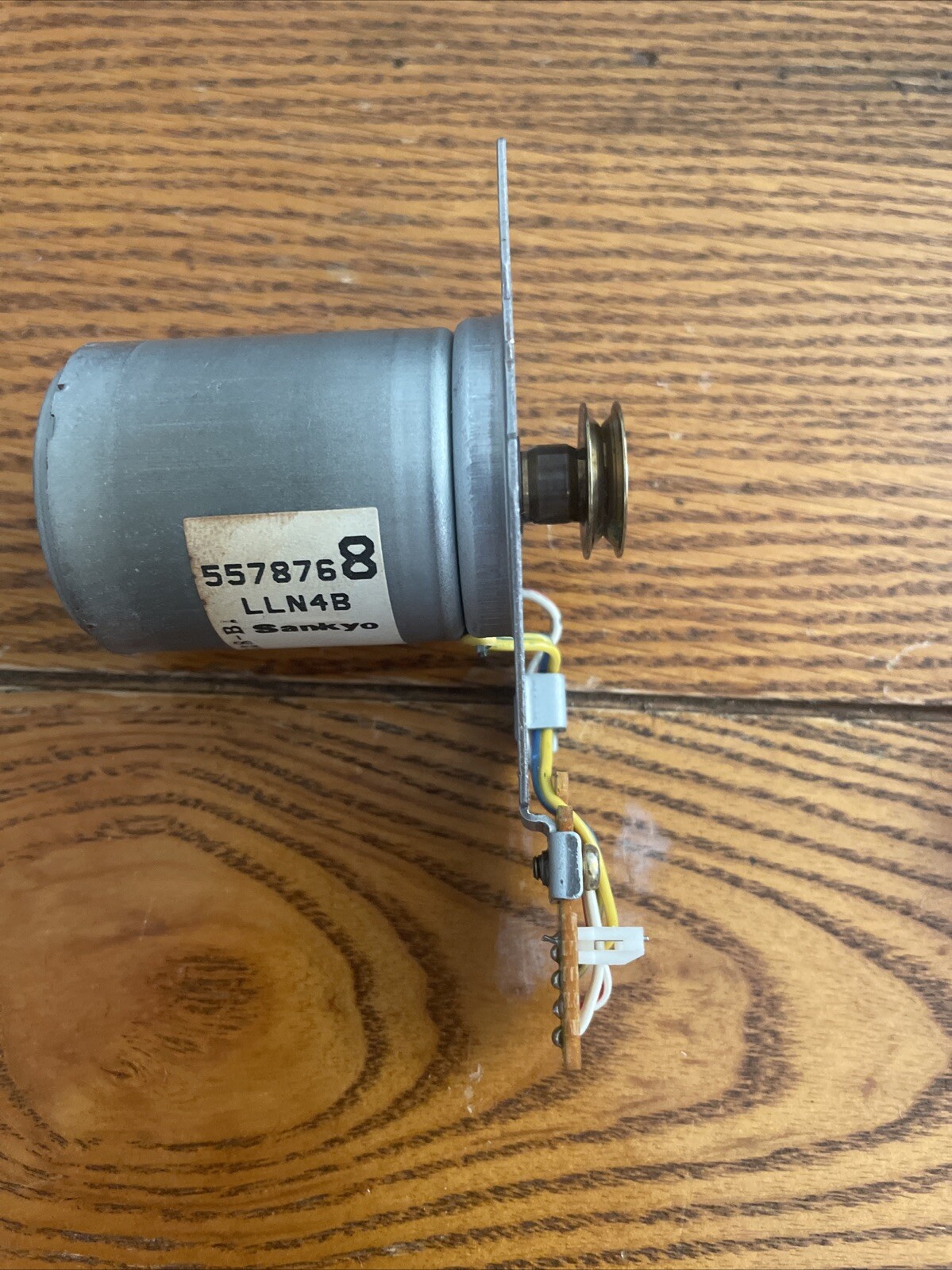 Sankyo Motor 557876 12 VDC Square Belt Pulley +tack