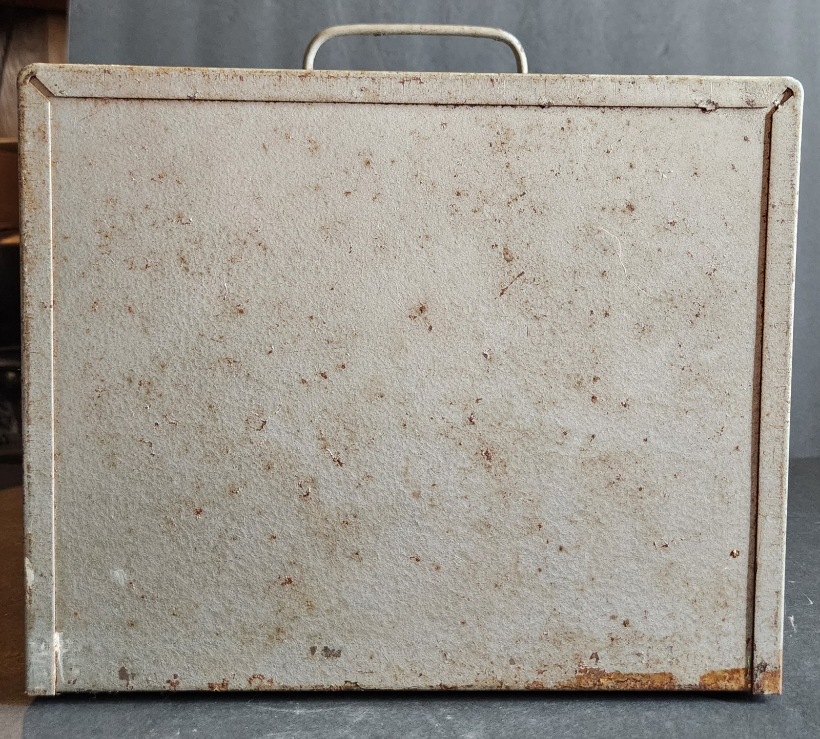 VINTAGE BRUMBERGER 8mm FILM Carrying CASE Holds 12 5” Reels