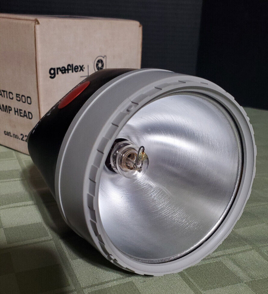 Graflex Strobomatic 500 Lamp Head – Vintage – cat. # 2241 with original box