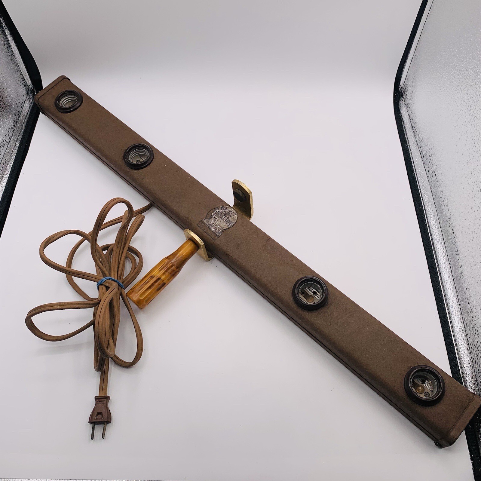 Vintage Mayfair Multi Lite Photography Light Bar 28” Long 4-Bulb WORKS 115V Max