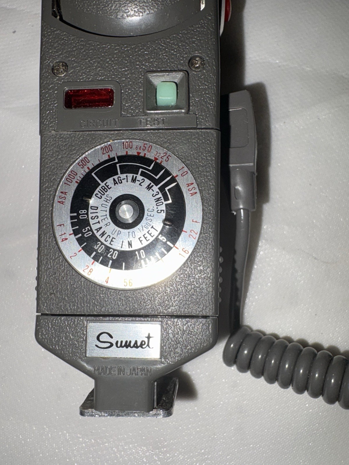 Vintage Sunset Brand Camera Flash With 3 Bulbs. Unknown Condition