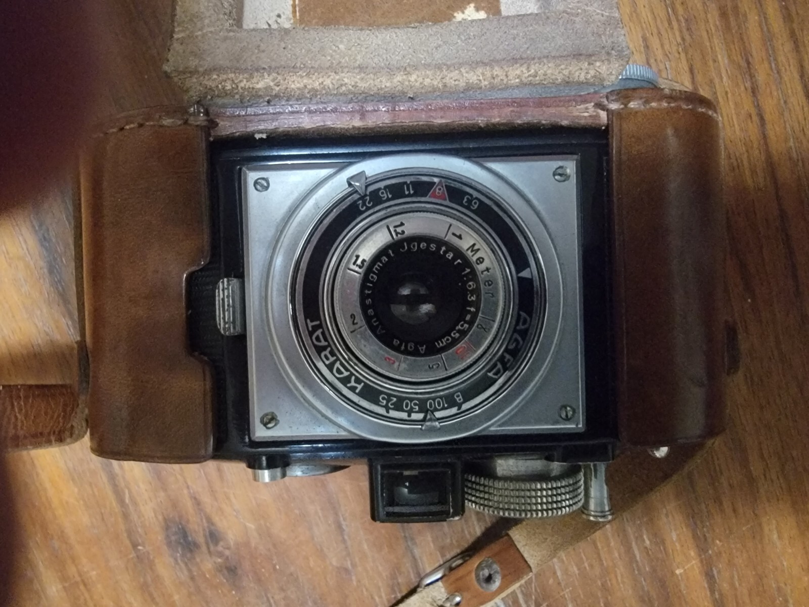 vintage camera and flash lot with leather case