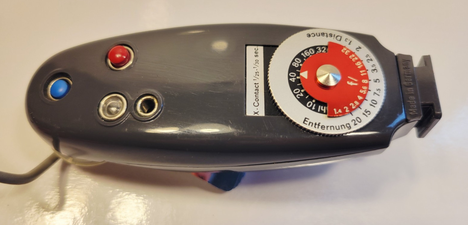Vintage Tickytest Flash Gun with Pouch – Made in Germany – RARE