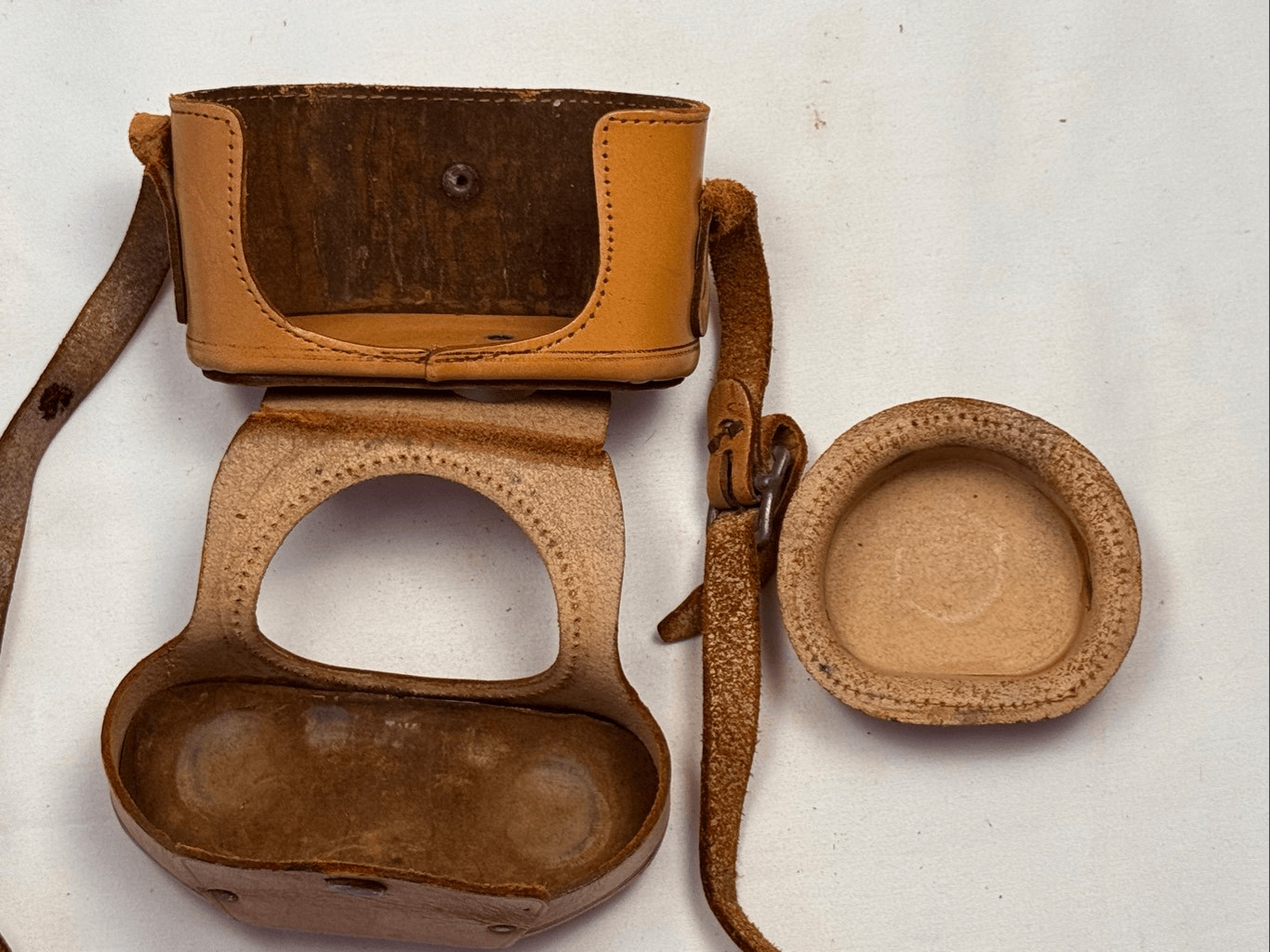 Vintage Bolsey Leather Case for Bolsey B2 – 35mm Camera/Light Brown