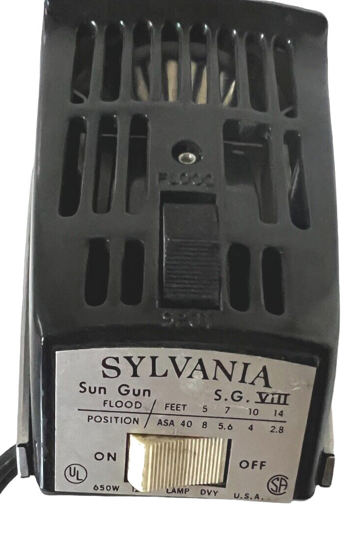 SYLVANIA SUN GUN SG VIII FLOOD SPOT LIGHT PHOTOGRAPHY (650 WATTS)