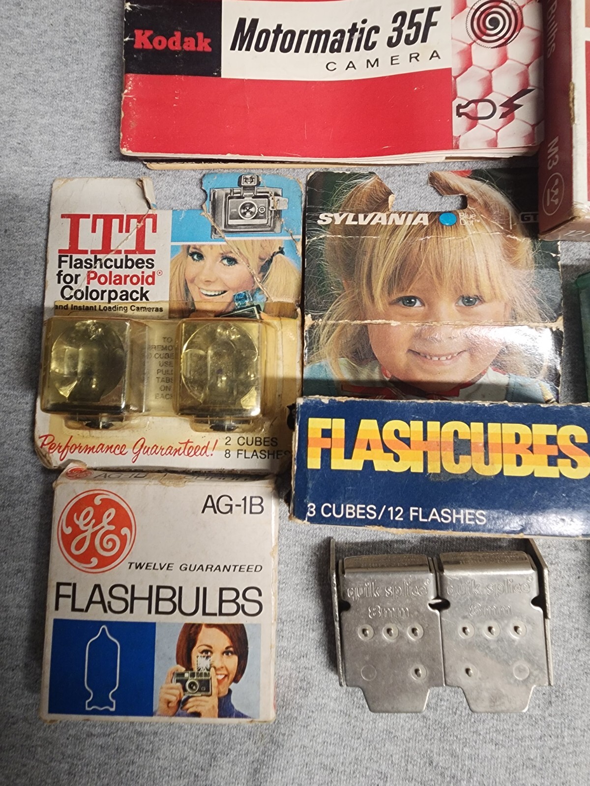 Vintage Lot of Assorted Flashbulbs for Vintage Cameras Some in Packages Great