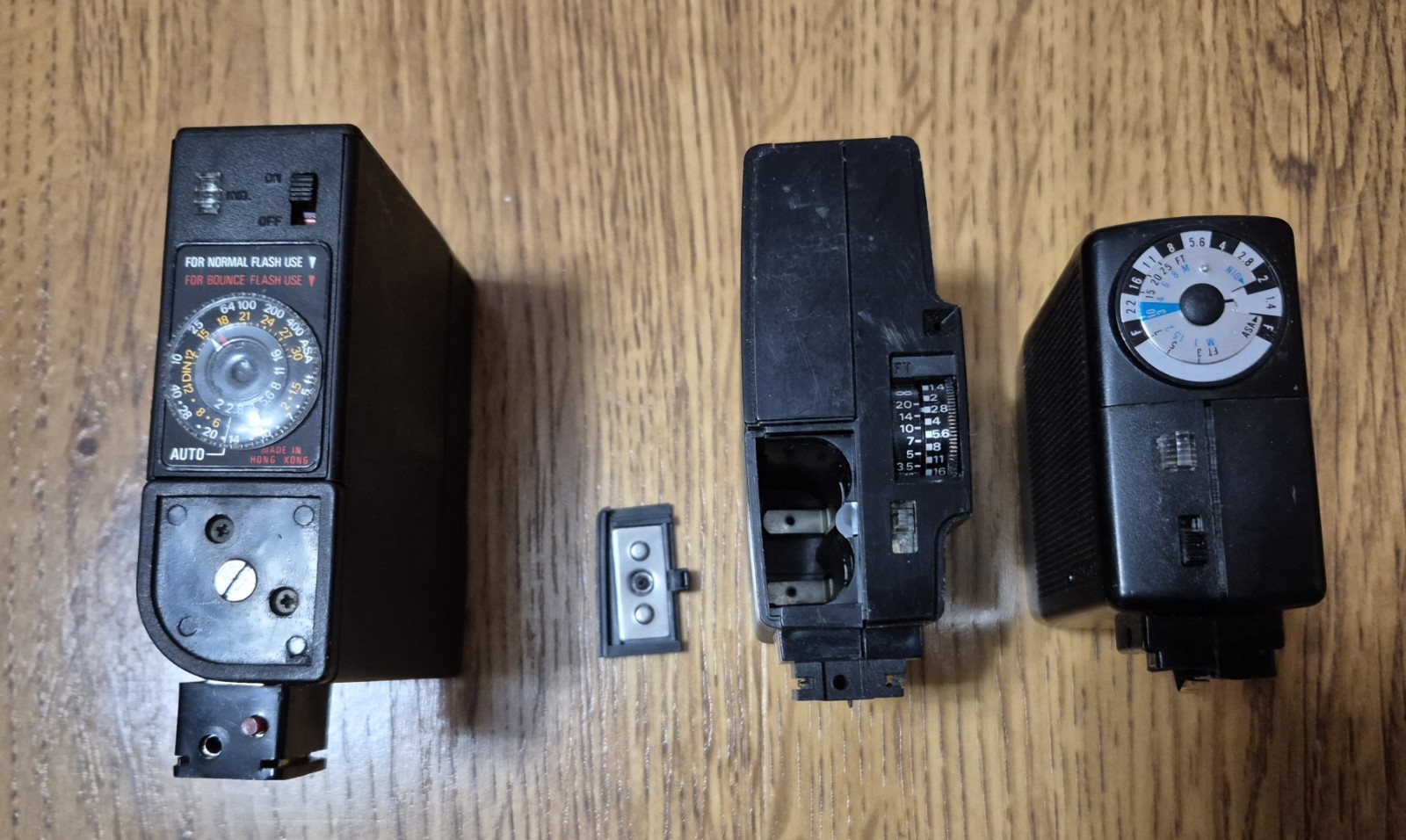vintage camera flash lot Of 7 – Bell Howell, Focal, Rollei, Bauer, Vivitar, Etc