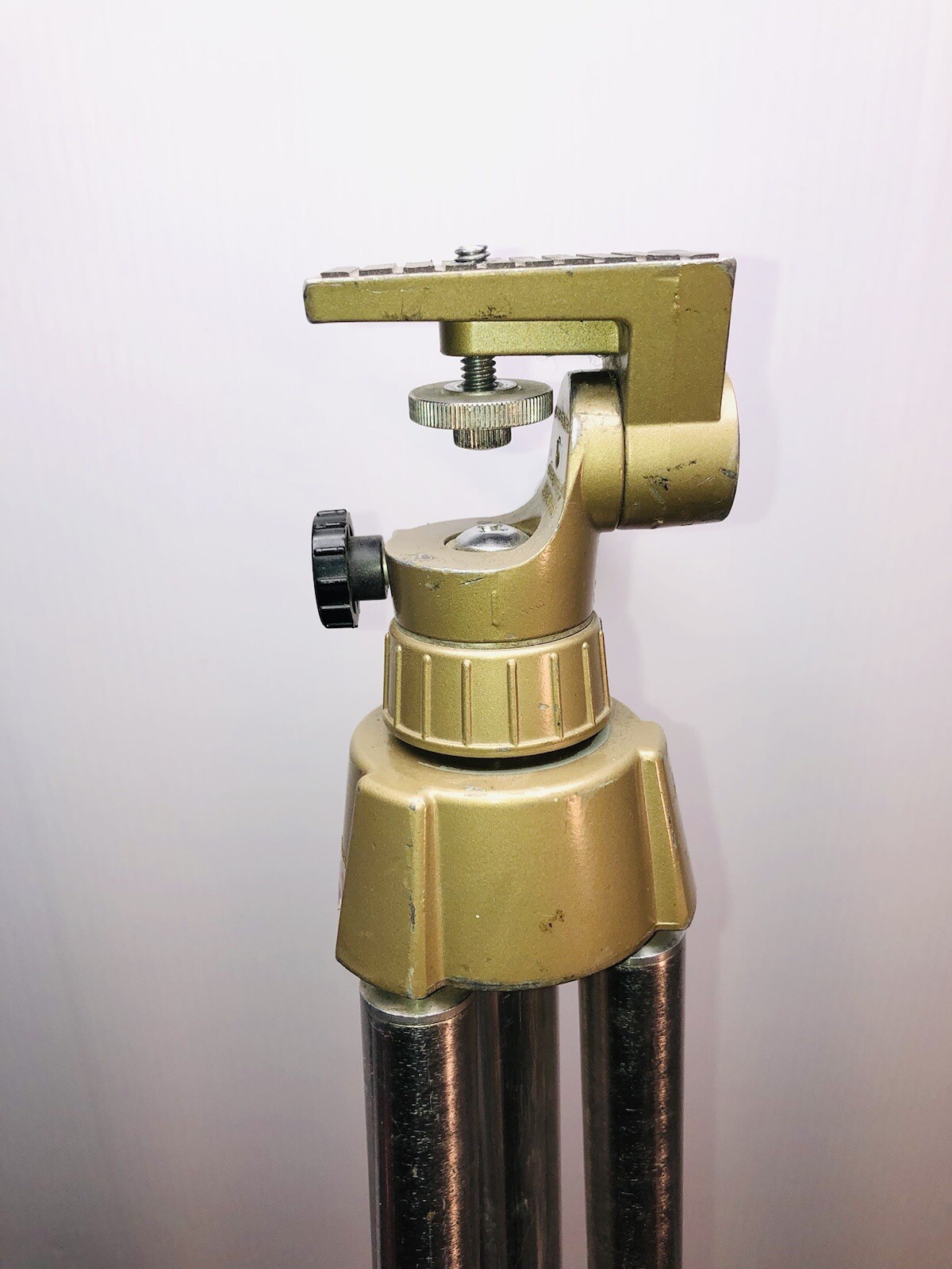 VTG CAMERA TRIPOD FOLDABLE Sturdy Blogging Streaming Video Chat Reselling USA