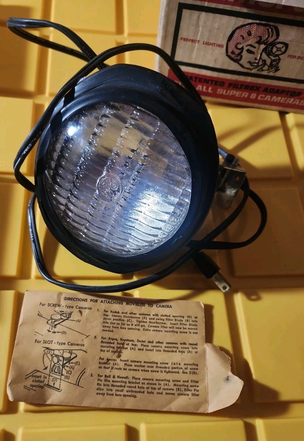 Vintage Topmount Cameralite 91 Acme Lite Movie Camera Light For Super 8 Cameras