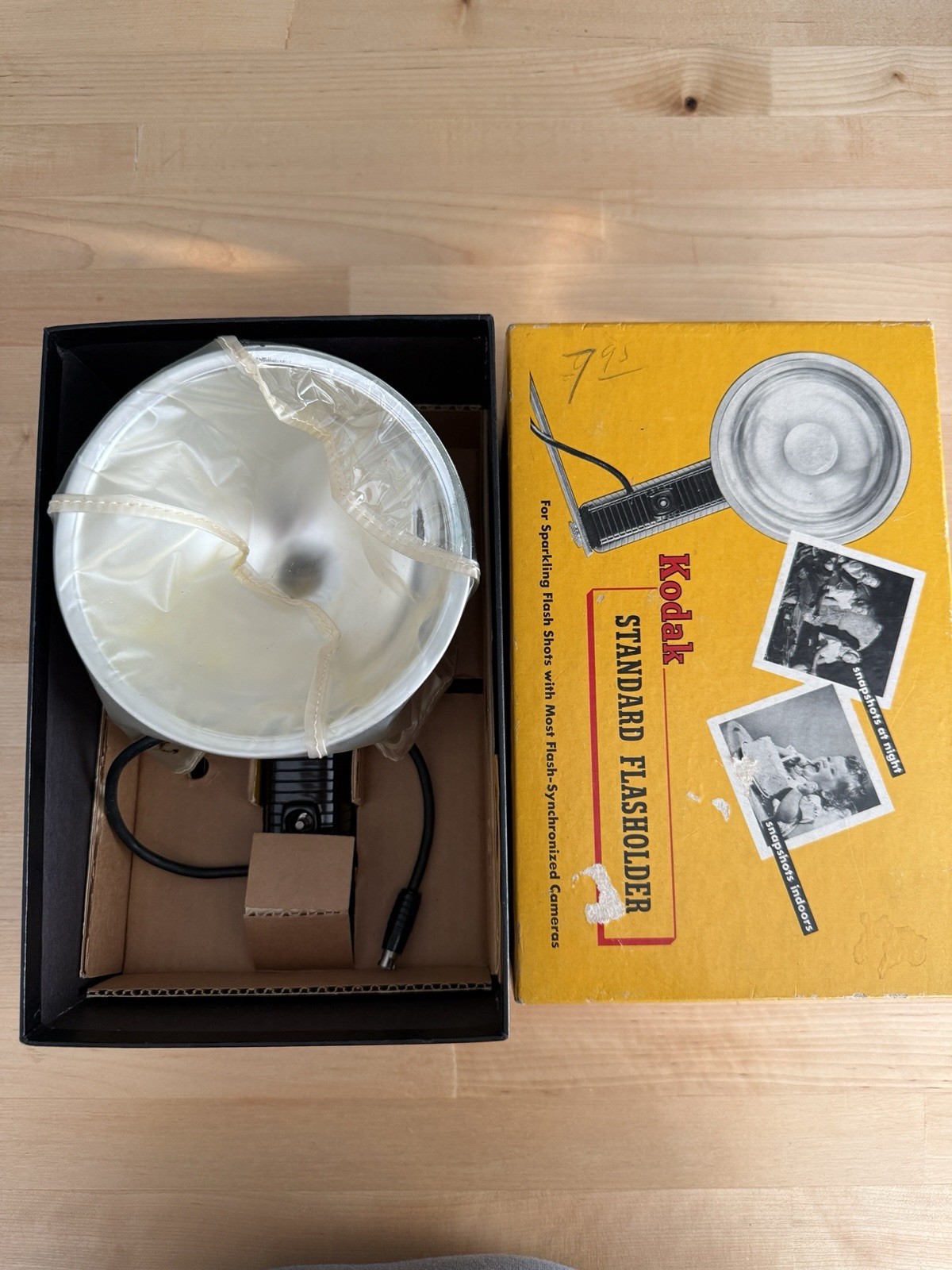 Vintage Kodak Standard Flasholder w/ Original Box Flashguard & Bracket