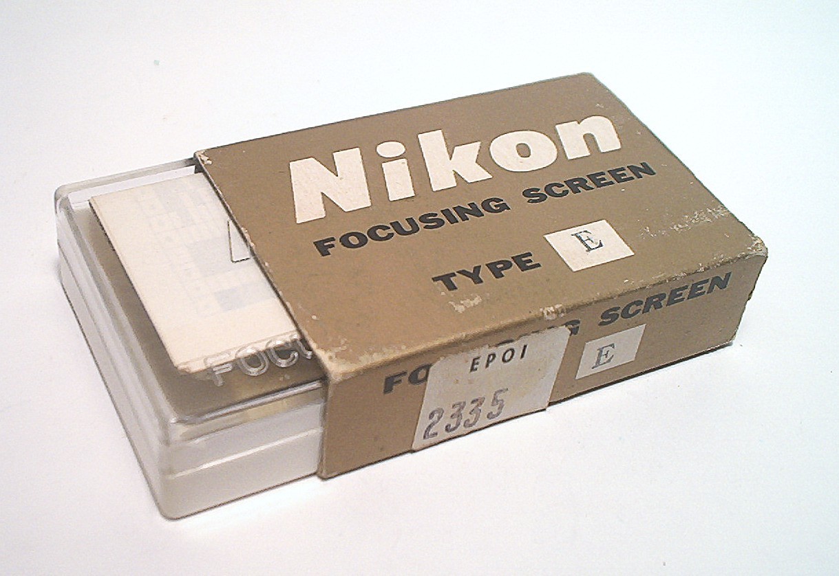 NIKON F FOCUSING SCREEN E – CLEAN W/ CASE IN ORIGINAL BOX