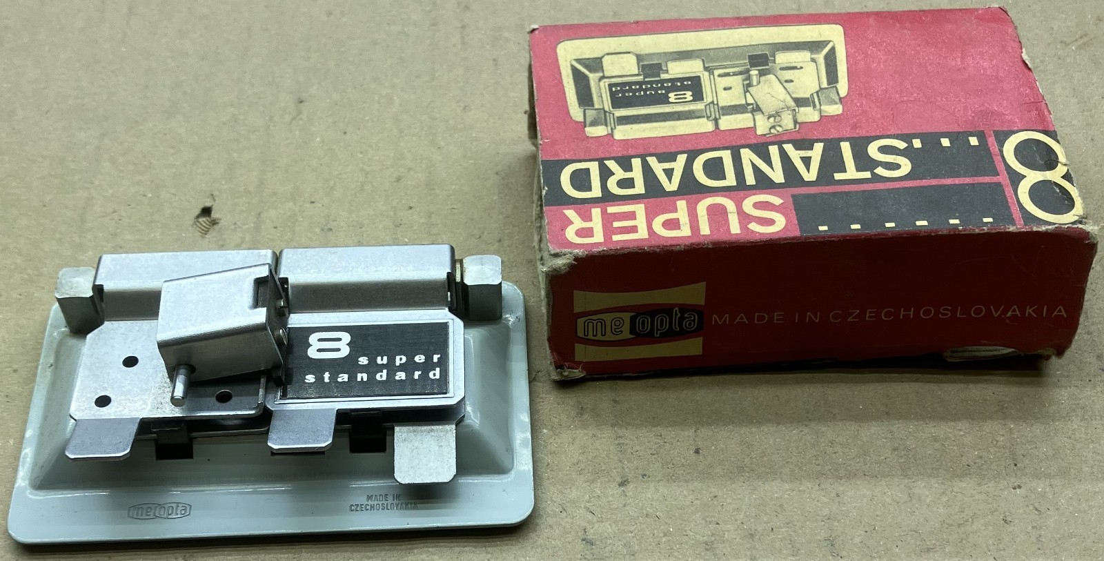 VINTAGE Super 8 film splicer