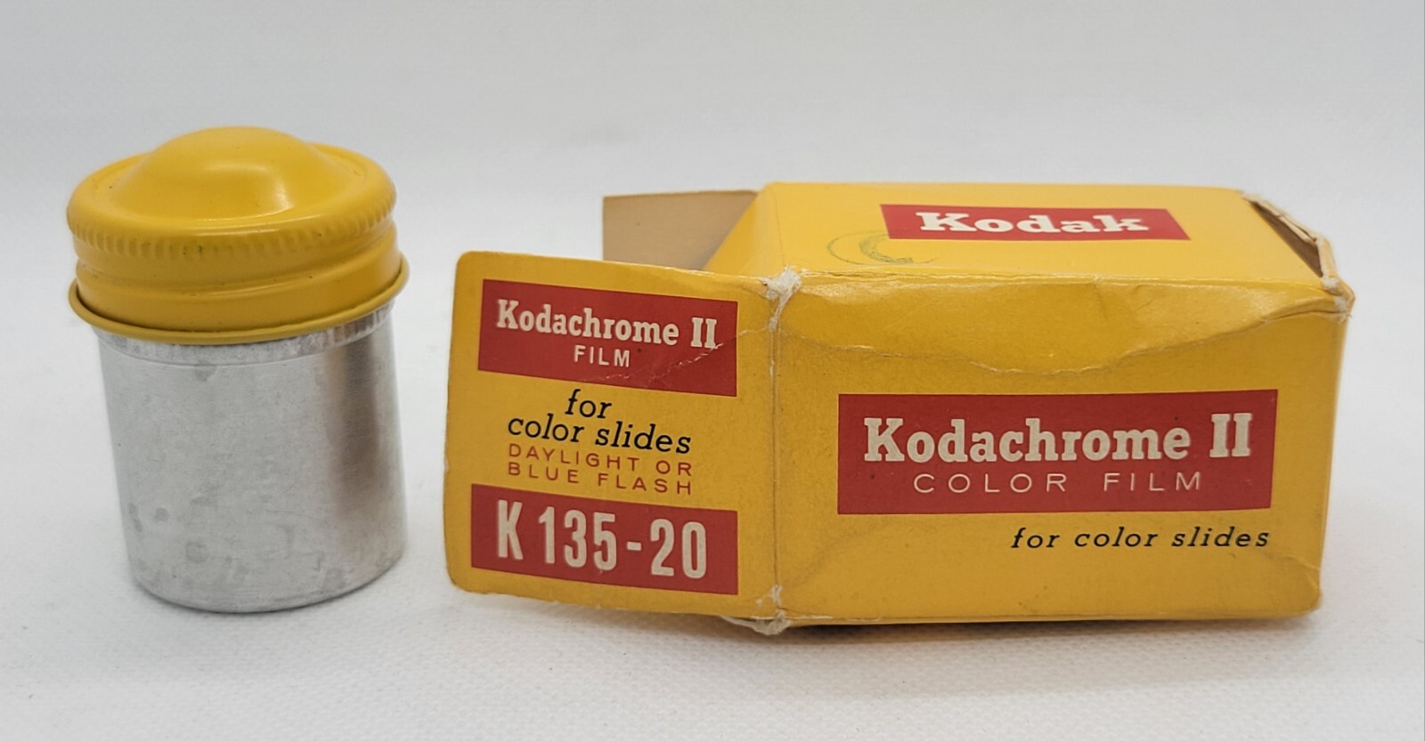 Lot of Vintage, Mid Century Photography Supplies: Flash Bulbs, Film, Batteries