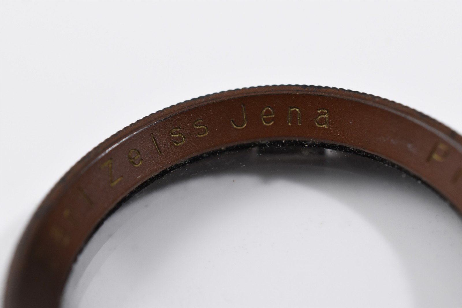 Carl Zeiss Jena Proxar 1x Close-Up Lens w/ Bakelite Case, Nr 401741, Germany