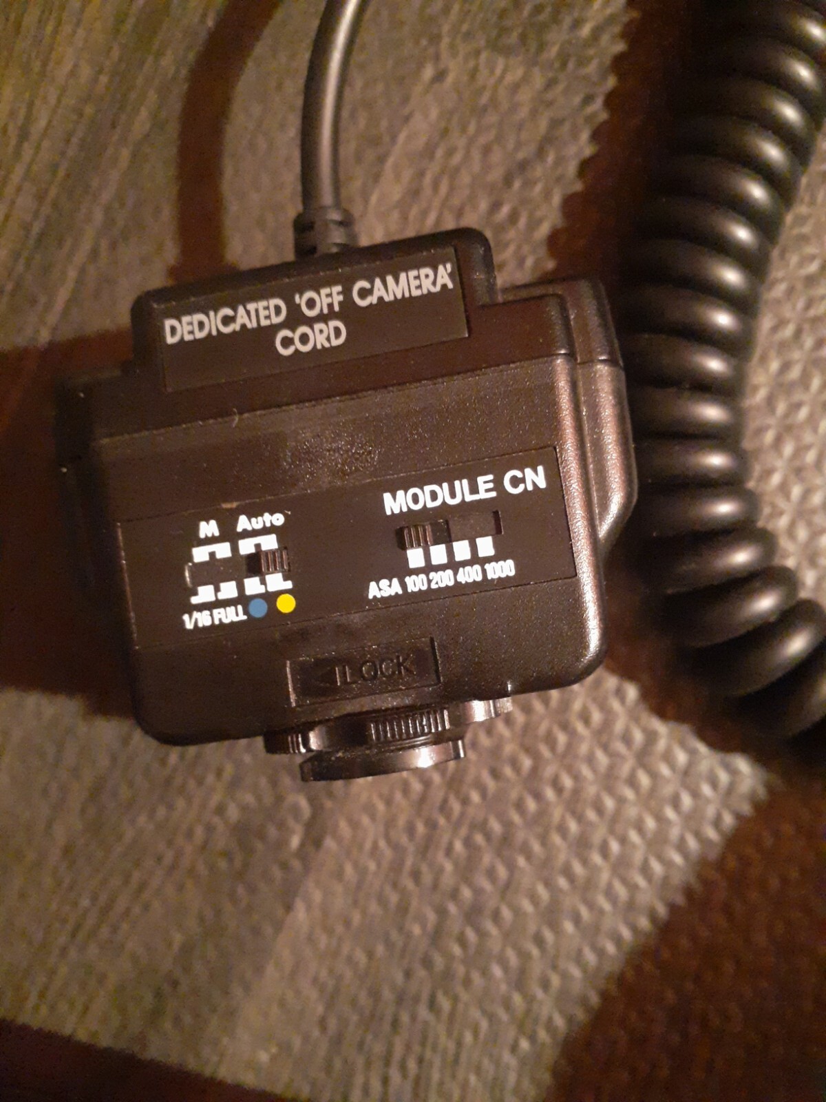 Promaster 5900 Rowi Pneu Ball Polaroid Color Adapter Camera accessories