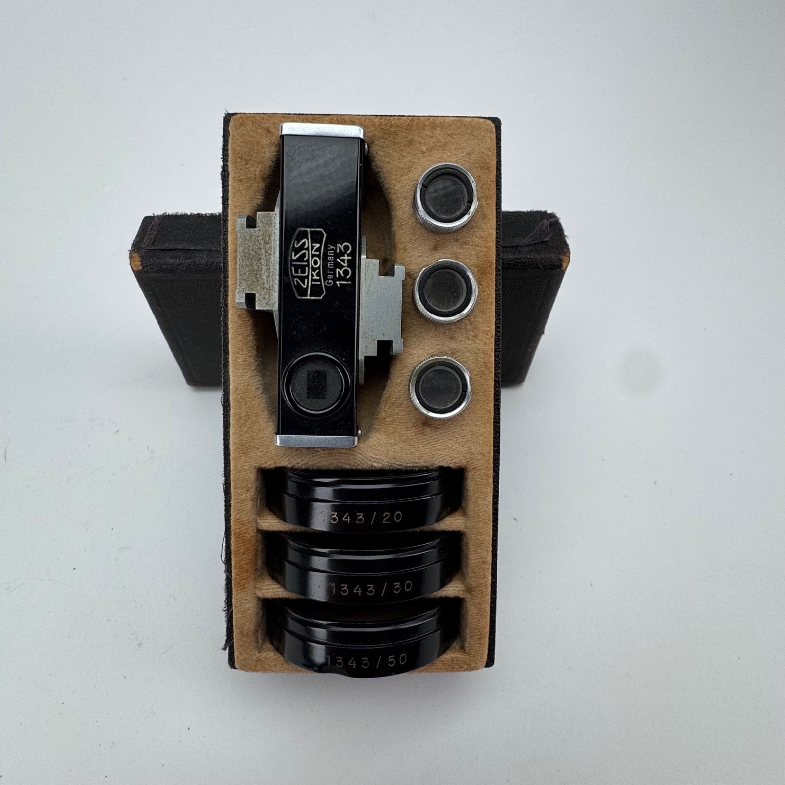 Zeiss Ikon 1343 Contameter Close-Up Filter Set Case for Contax Contaflex Camera