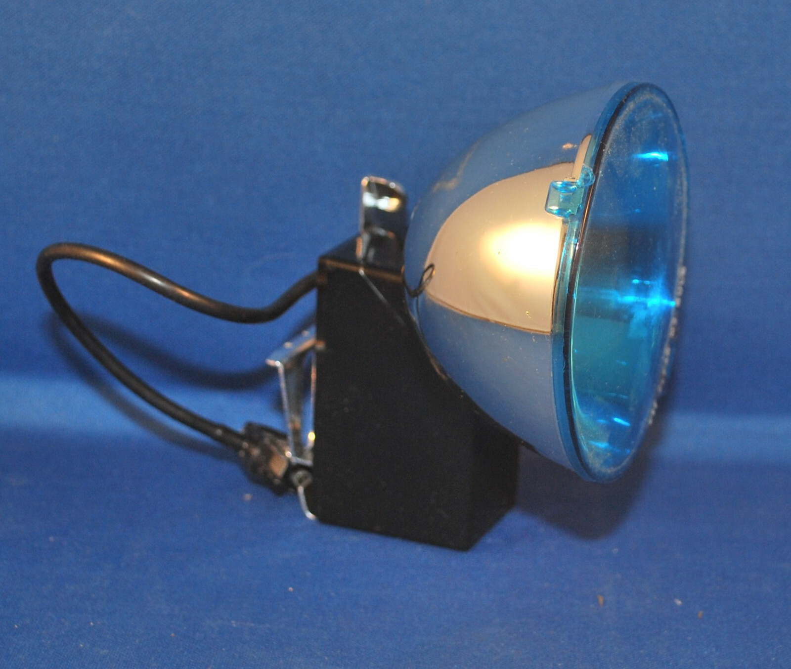 Vintage Polaroid Flashgun #268 w/ Box and 3 M3 flash bulbs