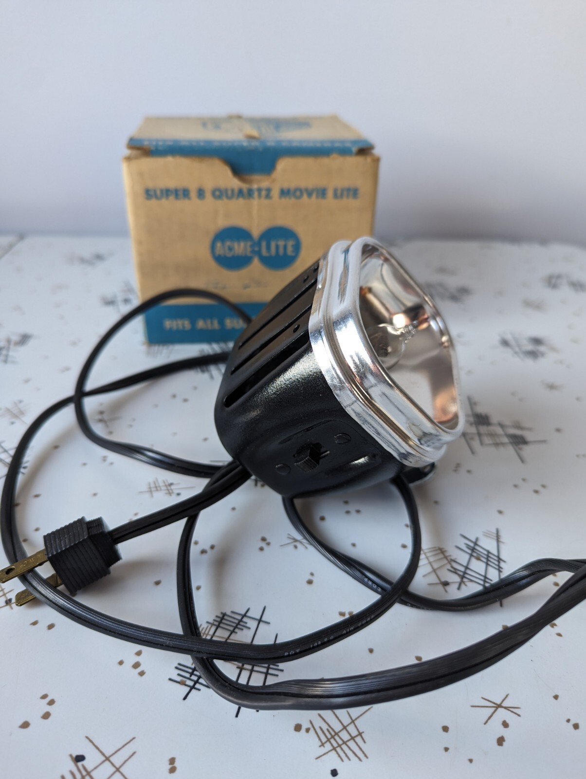Vintage Cameralite 709 Acme-Lite Movie Camera Light for Super 8 Cameras
