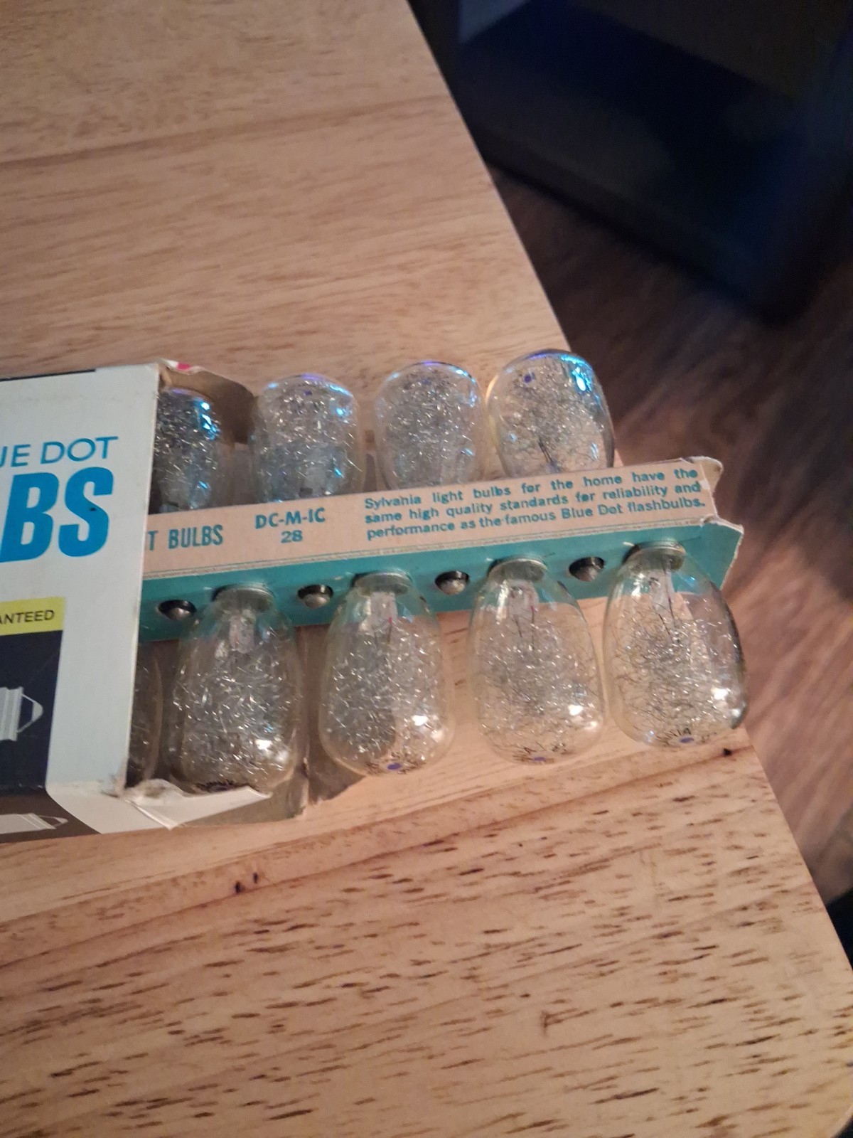 Sylvania GE M3 Blue Dot Flashbulbs, 12-Pack, Vintage