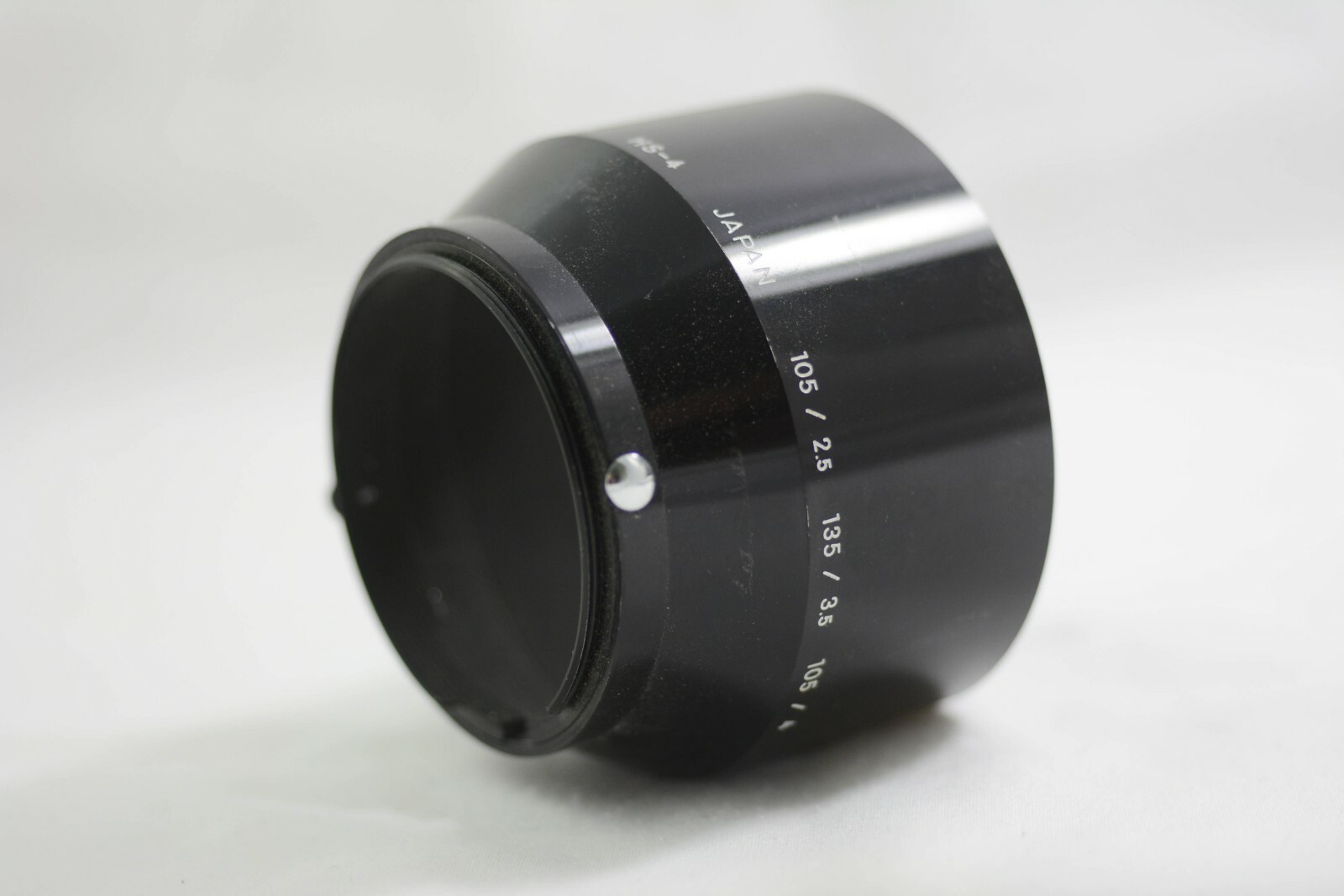 VINTAGE NIKON HS-4 SNAP-ON CAMERA LENS HOOD FOR 105 135MM NIKKOR LENS
