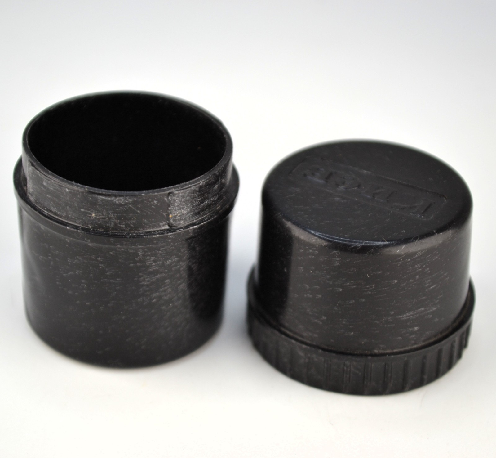 ARSENAL ORIGINAL USSR PLASTIC CANISTER FOR 35-mm FILM ROLLS KIEV-2/KIEV-4 CAMERA