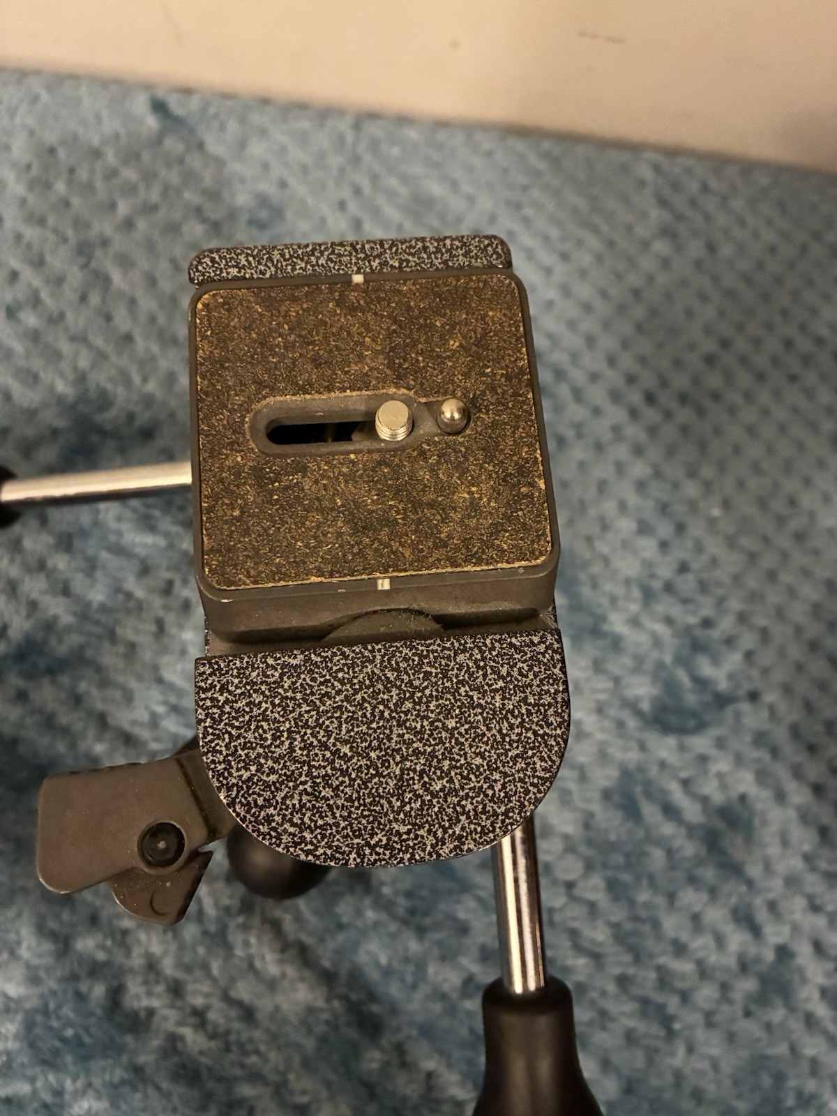Gitzo G 1372 M 3-Way Pan/Tilt Head With Quick Release