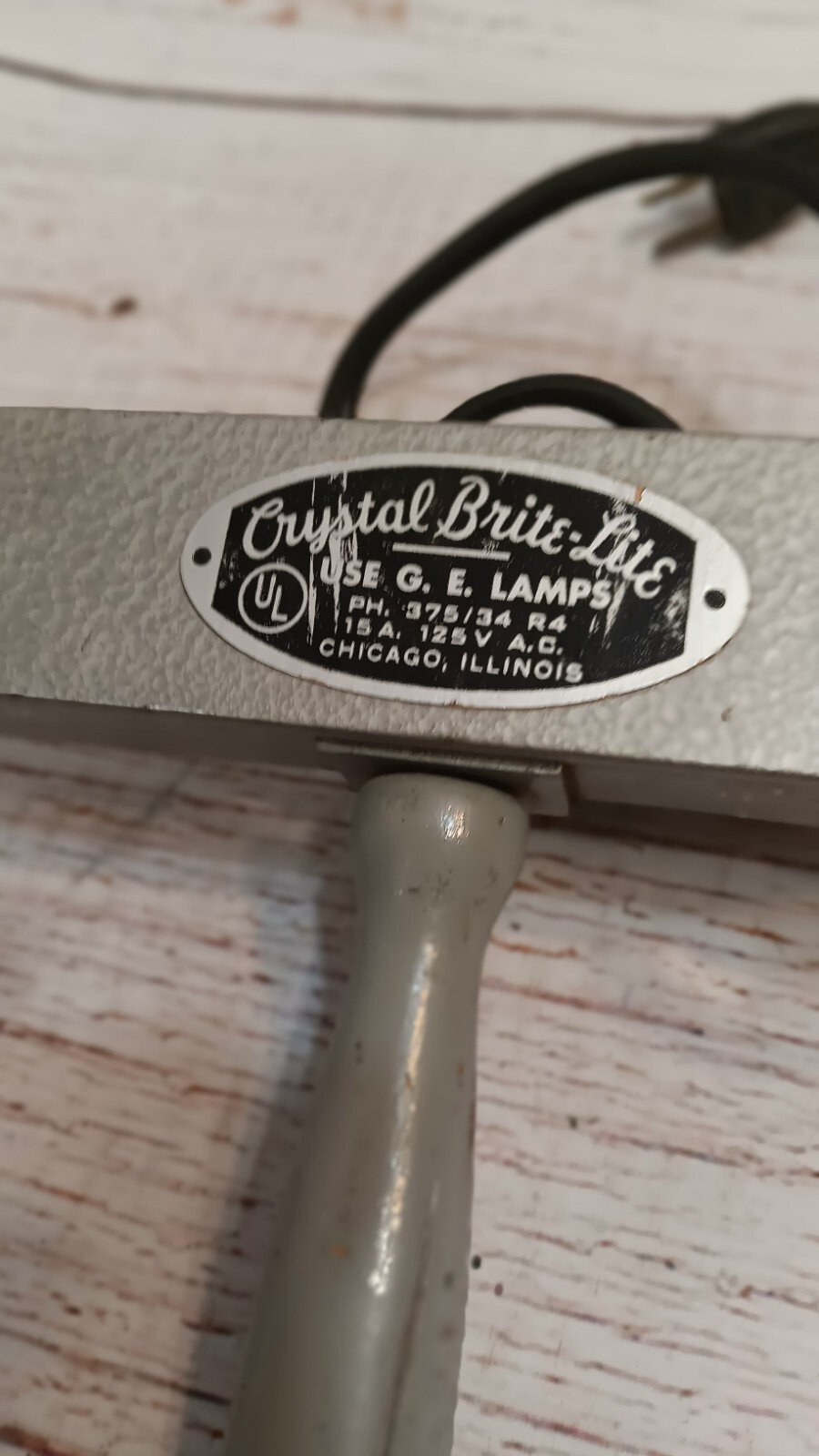 Vintage 4 Bulb Crystal Brite Lite Movie Light Bar