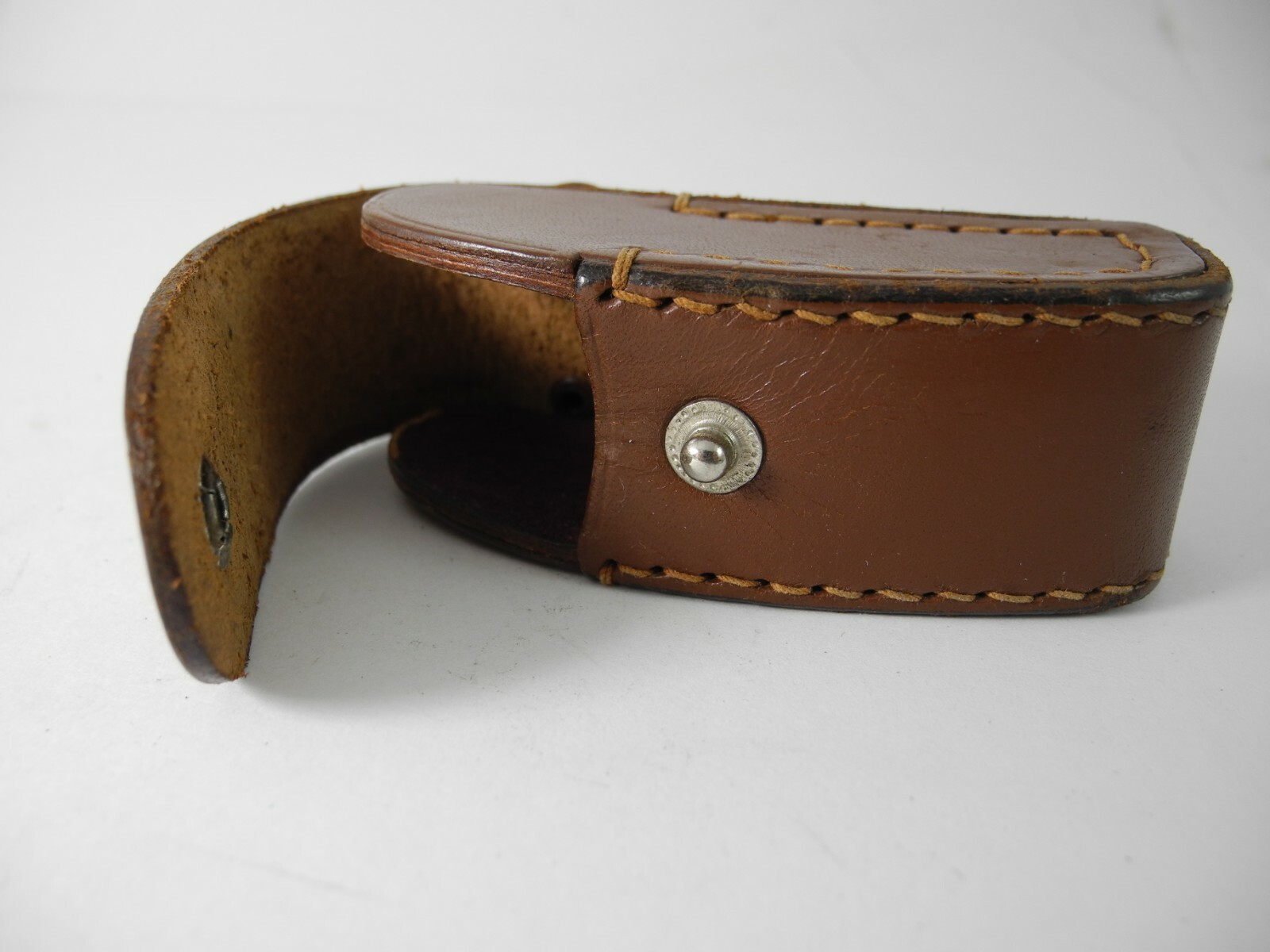 LEICA OR NIKON RANGEFINDER CASE BROWN LEATHER 1X1X3 INCHES HOOKS ON STRAP