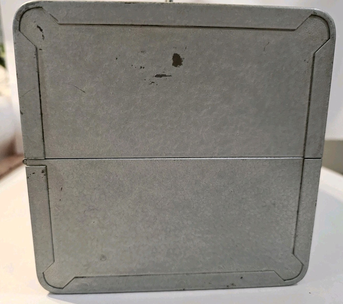 Vintage 8mm Film Brumberger Metal Carrying Case Holds Twelve 5″ Reels Empty Case