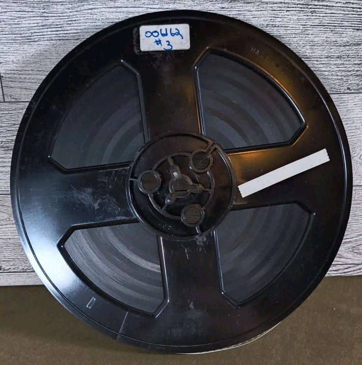 Lot Of Vtg 8MM 4 Films, 2 Empty Case Reels, 2 Small Plastic Reels – Metal Cases