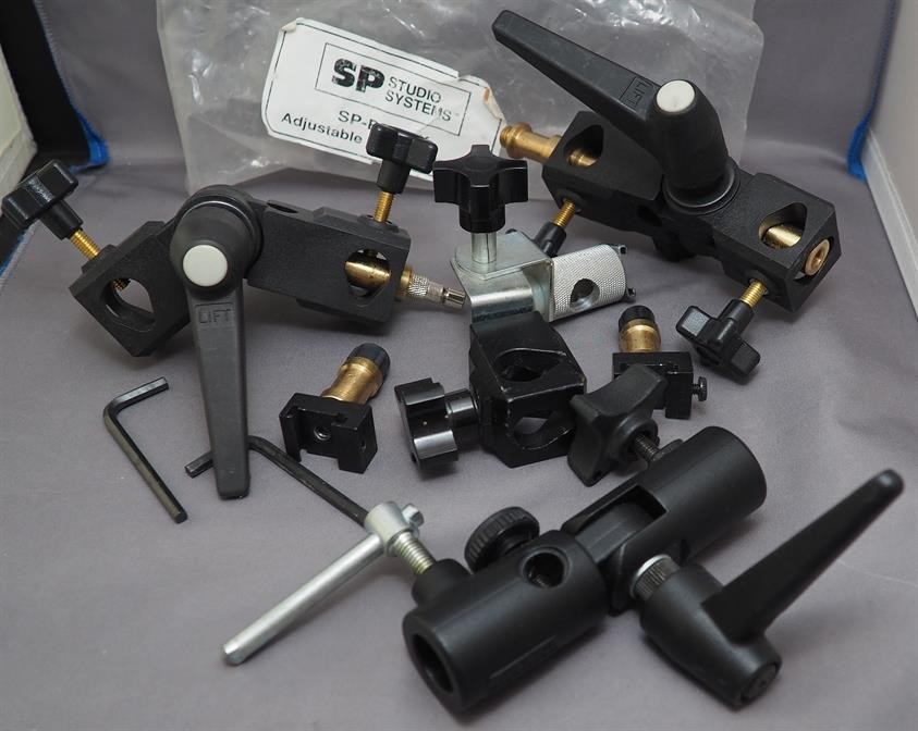 3 Photo Light Stand Adjustable Swivel Brackets +++ Lighting 2 photos.
