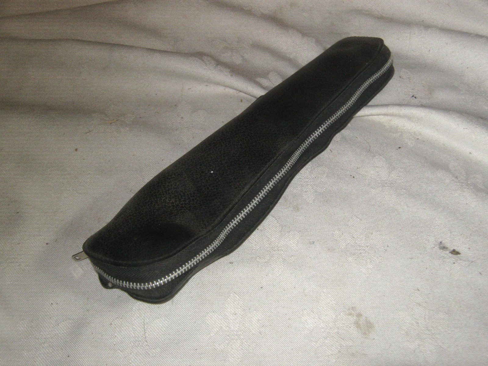 A Vintage Leather Cased Orion Chrome & Back Telescopic Leg Camera Tripod