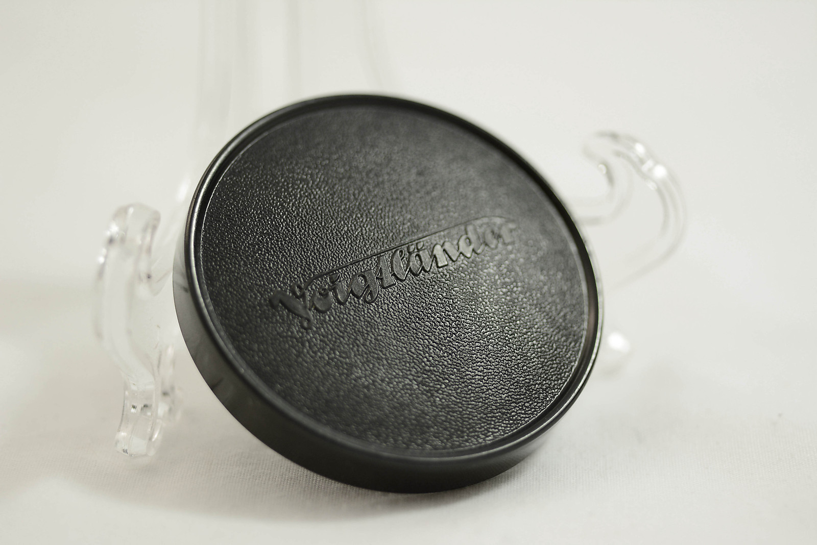 RARE VINTAGE VOIGTLANDER PROMINENT CAMERA BODY CAP (MINT)