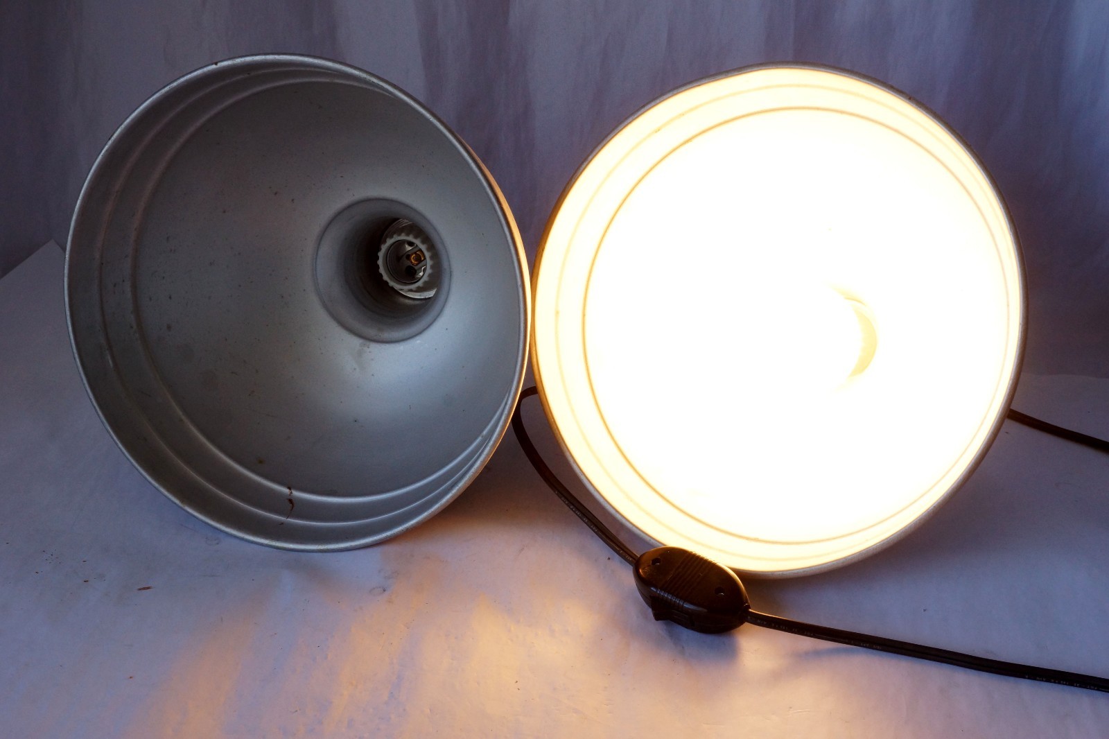 2x Acme-Lite Senior Litepak Reflectors 10″ Diameter Good Working Order