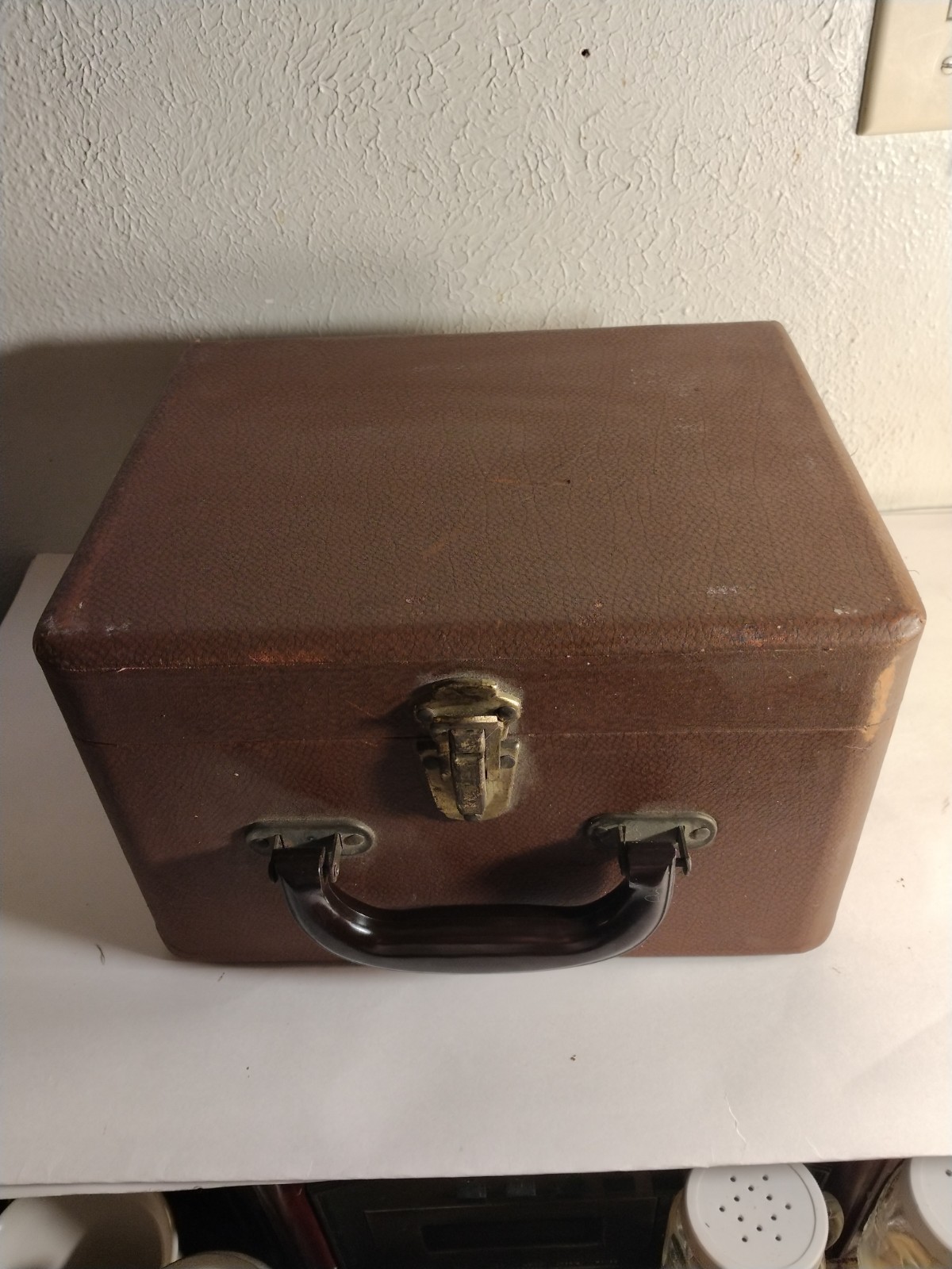 VINTAGE WOODEN CASE STORAGE CHEST FOR PROJECTOR SLIDES WITH SLIDE HOLDERS INSIDE