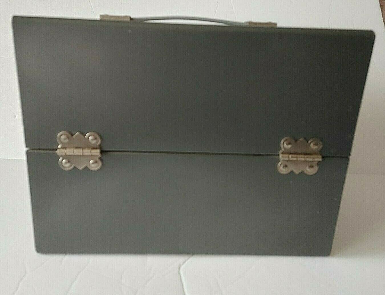 Smith Victor Home Movie 12 Reel Storage Metal Carry Case w/ Catalog 62 Vintage