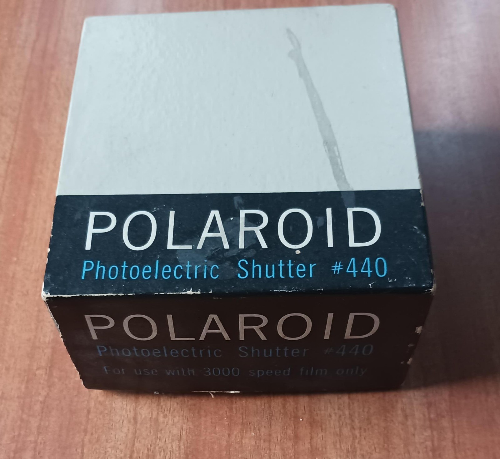 Vintage Polaroid Photoelectric Shutter #440 in original box Untested