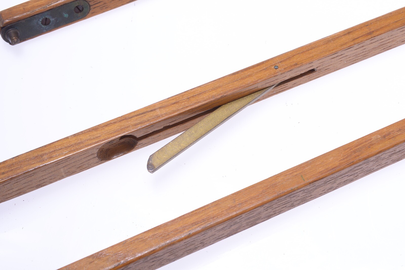 ✅ HOUGHTON ANTIQUE WOOD TRIPOD 141CM, 55.5″ FIELD VIEW CAMERAS