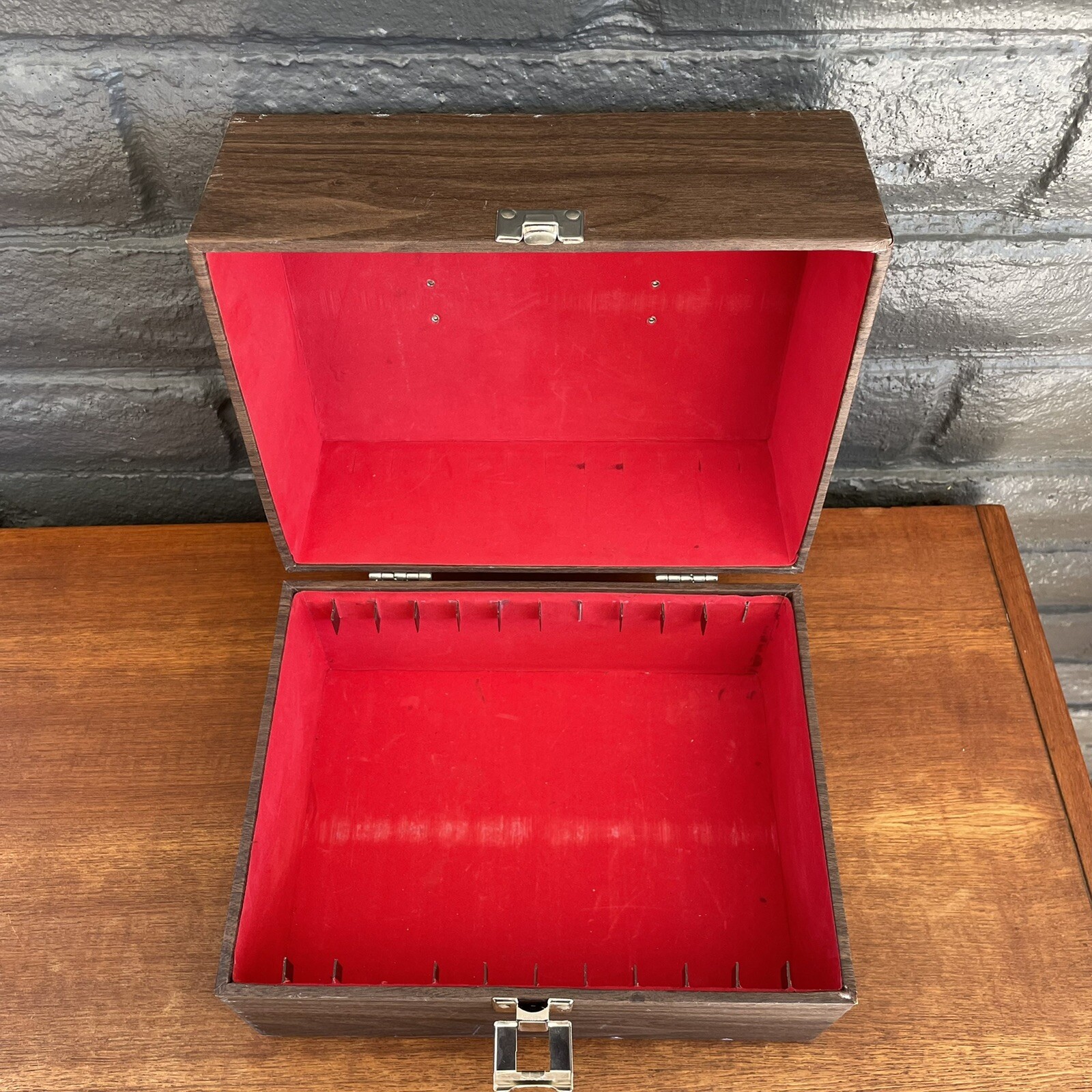 8mm Vintage Film Case Faux Wood Finish Red Felt Holds 12 Seven Inch Reels