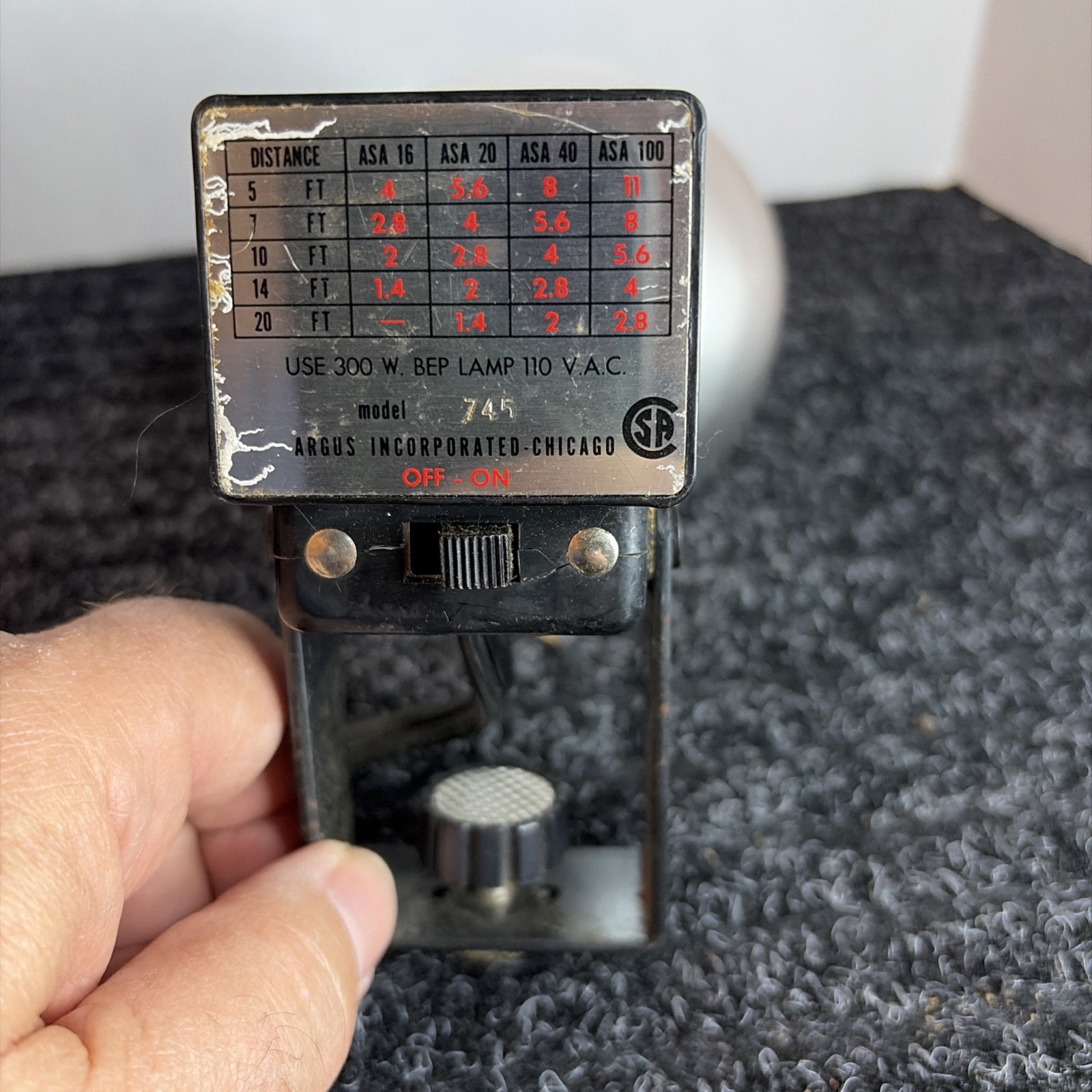 Vintage RARE Hot Shoe mounted Argus 300W Movie Light – Model 745 8mm 16mm
