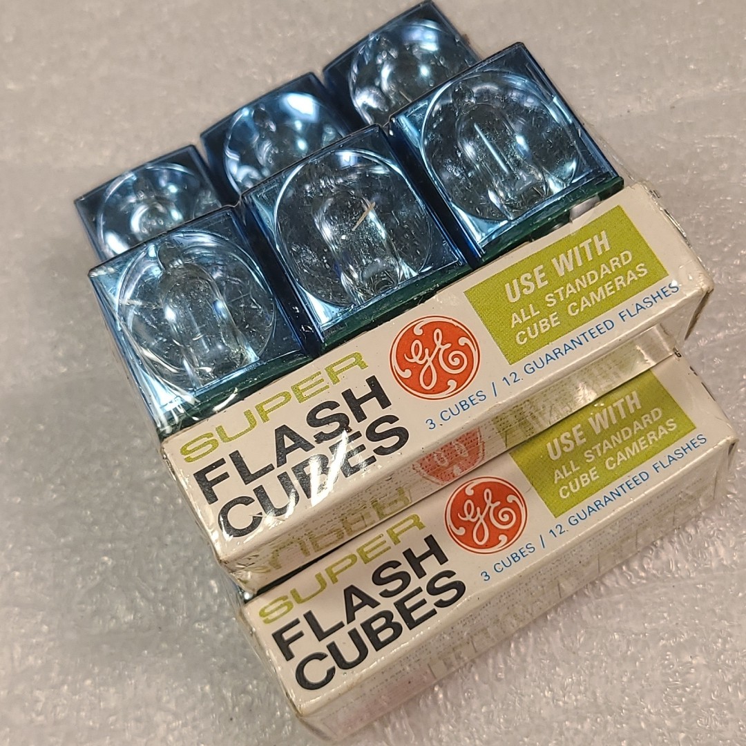 New Old Stock General Electric Flash Cubes Set Of 3 Packs Or 36 Flashes