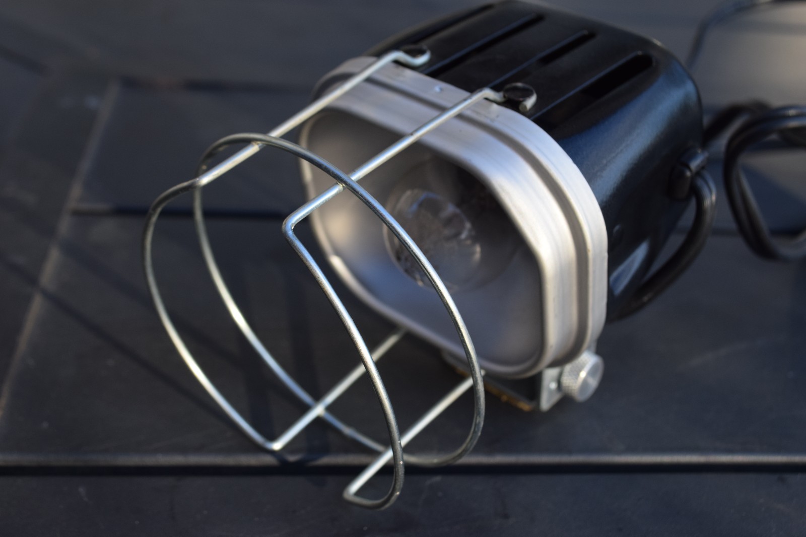 Vintage ACME-LITE Top Mount Movie Camera Light Model No XL800