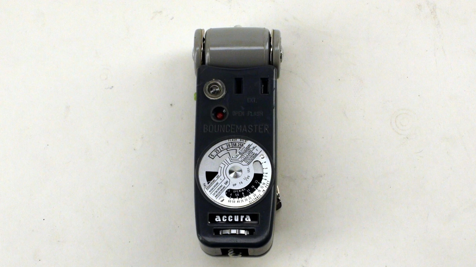 Vintage Accura Bouncemaster Camera Flash Circular